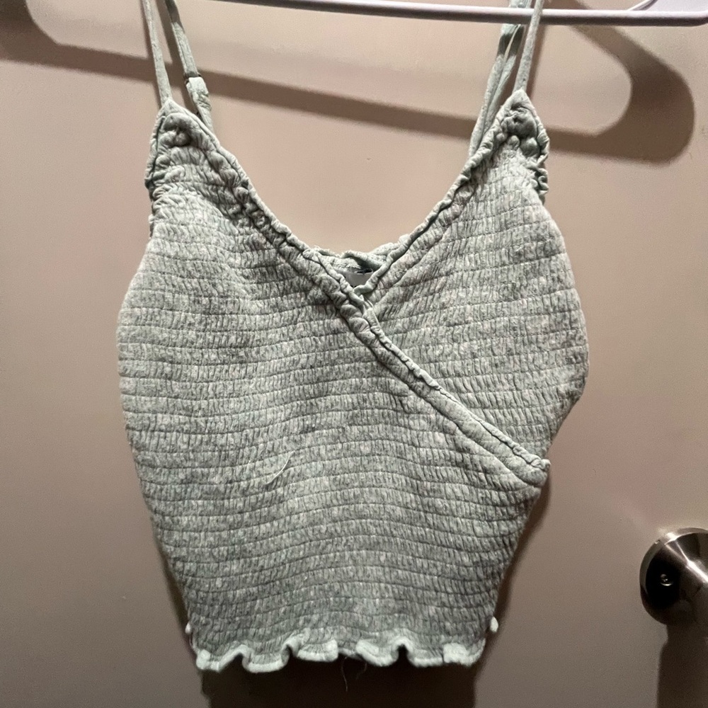 Hollister v neck crop tank top